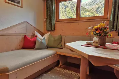 04_redlerhof_muhsblick_Wohn-Essbereich